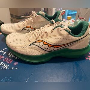 Brand new Saucony Kinvara 13s. Size 7.5